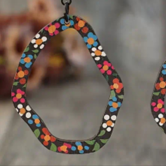 Boho Hippie Gypsy Lightweight Wood Geometric Shape Cutout Earrings - Picture 3 of 3